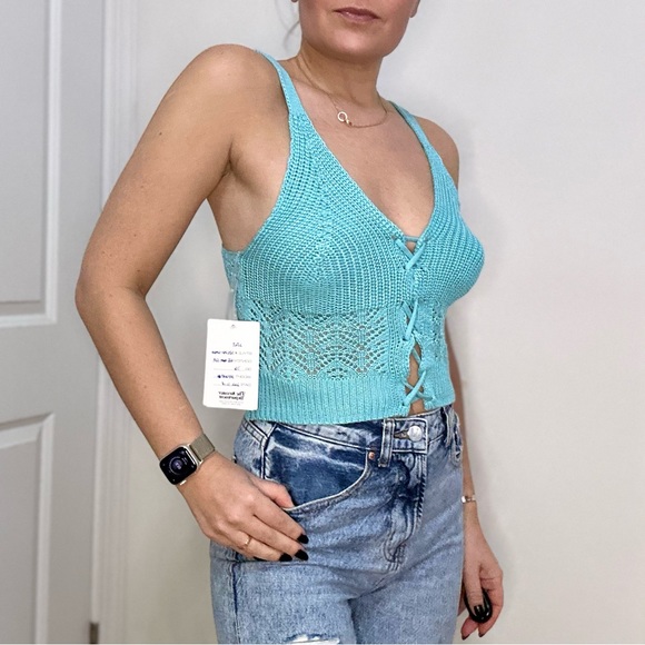 Lace Up Front V-neck Pointelle Summer Tank - Picture 4 of 7